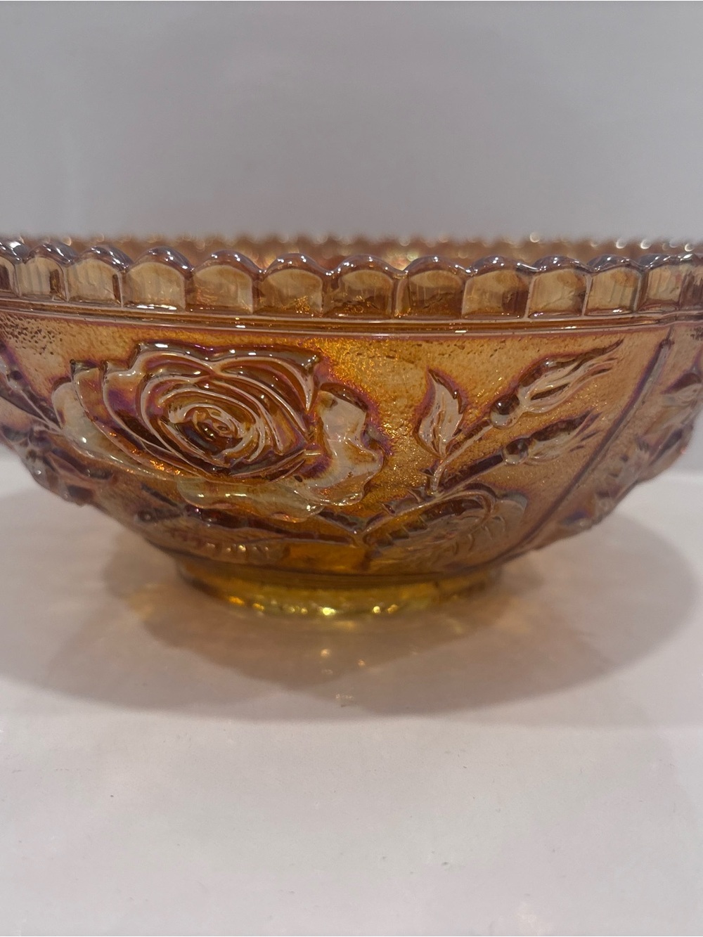 Vintage amber marigold carnival glass rose pattern serving bowl 8” iridescent - Picture 2 of 11